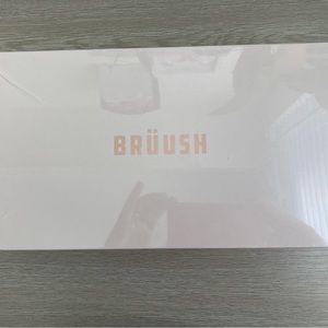 *Jilly ❤️ Box Pink 💗 Electric Toothbrush 🪥 by Bruush